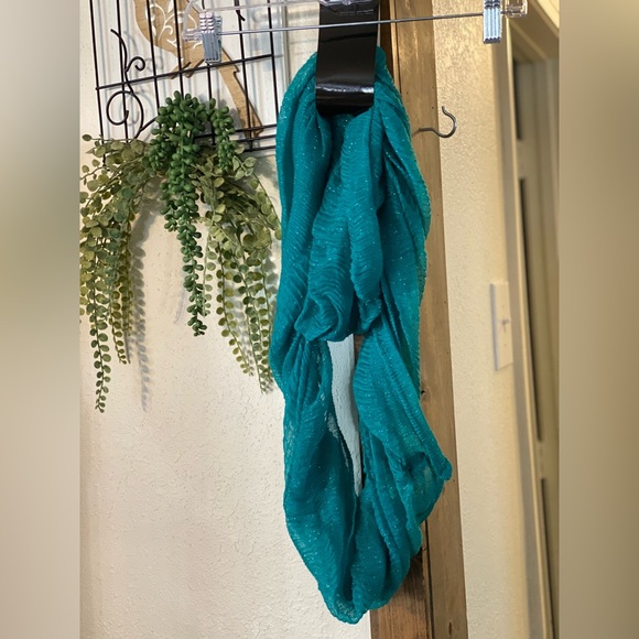 Elegant Teal Infinity Scarf for Women - Picture 2 of 2